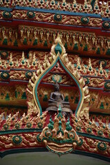 Buddha enshrined on the temple arch
