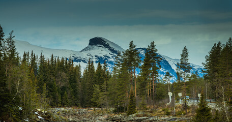 Szczyt górski w okolicy Hemsedal, góry skandynawskie  © Dreamnordno