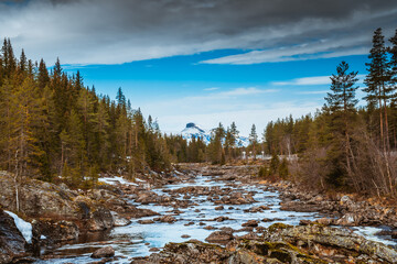 Szczyt górski w okolicy Hemsedal, góry skandynawskie  © Dreamnordno