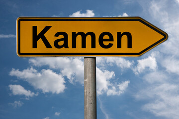 Obraz premium Wegweiser Kamen