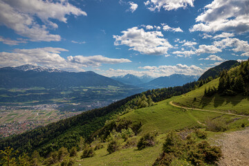 Naklejka premium hiking trail in the austrian alps.fullformat.Tirol