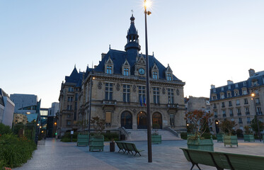 Naklejka premium The town hall of Vincennes city at dawn. It is listed as historical monument.