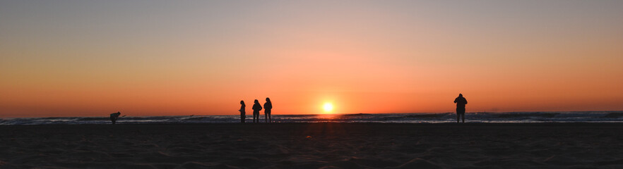 Fototapeta na wymiar sunset in the beach