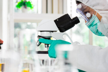 Doctors work hard to develop vaccines against disease in the lab.
