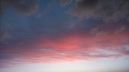 rozowo niebieskie niebo © Bartlomiej