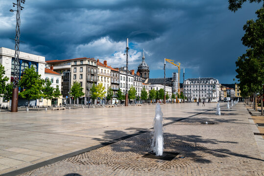 place de Jaude Clermont ferrand matin du1er juin 2020
