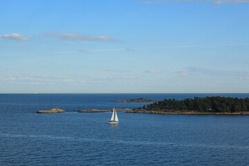 Fototapeta na wymiar sailboat on the sea in the baltic gulf in Sweden