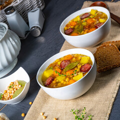 Hearty pea soup after grandmas rezept