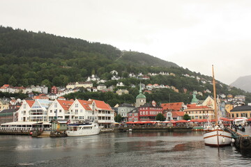 Fototapeta na wymiar Maisons en bois vieille ville de Bergen Norvège 
