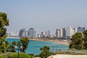Fototapeta na wymiar tel aviv coastline in day time