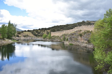 Fototapeta na wymiar castillo buitrago del lozoya 