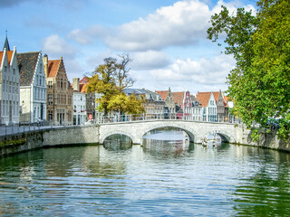 canal in bruges