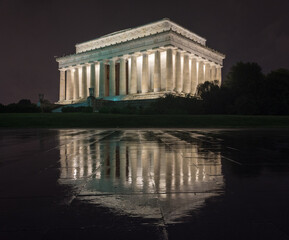 Lincoln Memorial with reflection.