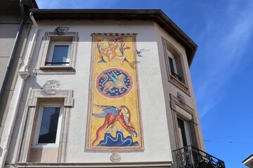 Peinture murale dans le village de Aurec sur Loire, Département Haute Loire, France
