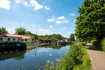 Fototapeta na wymiar Peaceful canal scene on a sunny day