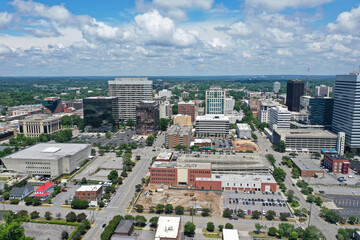 Obraz premium Aerial Skyline View of Columbia South Carolina and UofSC