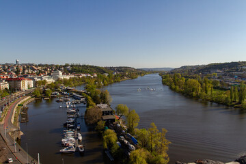 Fototapeta na wymiar view of the Vltava river in Prague and its surroundings