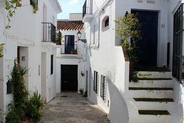 Pintorescas y estrechas calles del pueblo de Frigiliana (M&aacute;laga). Declarado uno de los m&aacute;s bonitos de Espa&ntilde;a