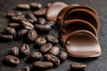 Dark chocolate chips and cocoa beans