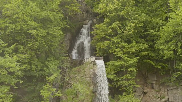 Wasserfall Trusetal aus der Vogelperspektive. 