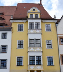 Fototapeta na wymiar Wundervoll saniertes Bürgerhaus am Obermarkt von Freiberg