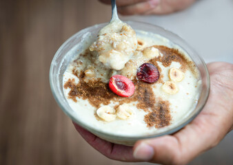 Traditional Turkish dessert, milk fermented with dried figs. 