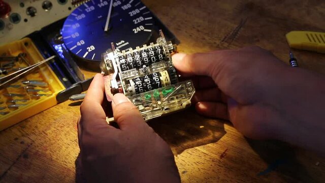 Deception to buy a car. Check a used car for an odometer rollback