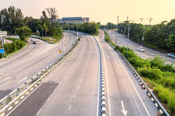 Road and roundabout birdview indicating good transportation