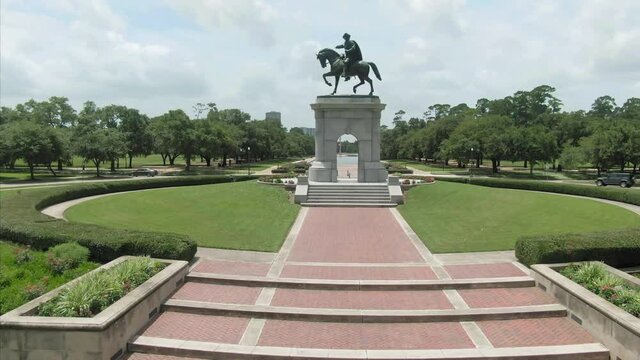 Aerial: Sam Houston Statue at Hermann Park. Houston, Texas, USA