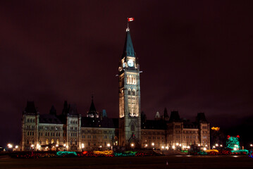 Fototapeta na wymiar Parliament of Canada at Christmas