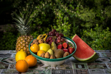 Conjunto de distintas frutas frescas ecologicas de temporada
