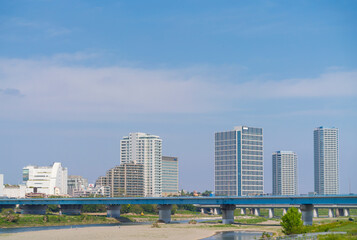 Fototapeta premium Krajobraz Tokio Futakotamagawa Setagaya Wiosna 2020