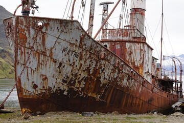 Rusty shipwreck called 