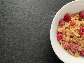 muesli with berries