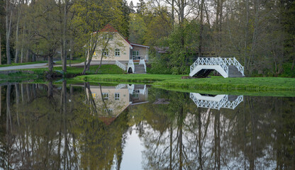 Fototapeta premium reflection of building in river