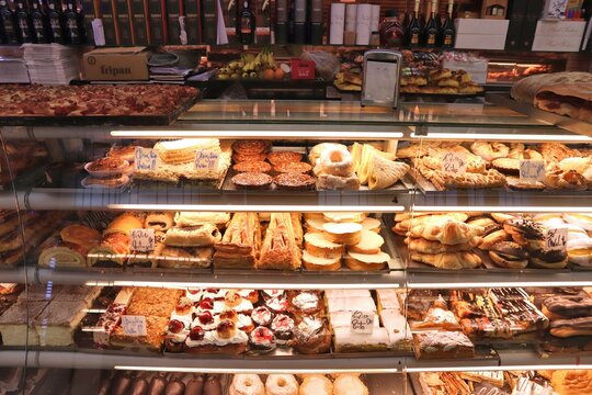 PORTO, PORTUGAL - MAY 24, 2018: Typical Local Bakery And Confectionery Shop In Porto, Portugal. Porto Is The 2nd Largest City In Portugal. Its Old Town Is A UNESCO World Heritage Site.