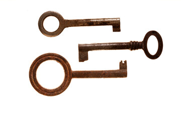 
bunch of ovintage and rusty keys
