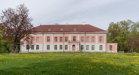 Fototapeta na wymiar old stone manor in estonia
