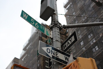 building, architecture, skyscraper, city, office, urban, sky, business, downtown, tower, tall, high, buildings, construction, window, glass, blue, san francisco, apartment, old, windows, exterior, str