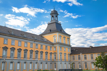 Fototapeta na wymiar Universität Bonn, Hauptgebäude