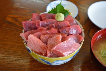 大間まぐろの最高級鉄火丼 / Tuna Donburi / Tekka Don / Tuna Bowl / Highest grade Japanese Oma tuna