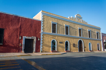 Beautiful Spanish colonial-era buildings lining the Francisco Canton Rosado Main Park, Valladolid, Yucatan, Mexico