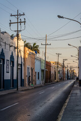 Fototapeta na wymiar Deserted street in the residential city centre, Merida, Yucatan, Mexico
