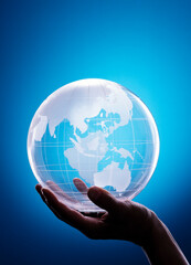 ガラスの地球儀