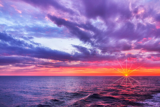 Sonnenuntergang  auf dem Meer