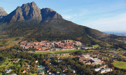 Fototapeta premium Cape Town, Western Cape / South Africa - 05/19/2011 - Aerial photo of University of Cape Town with Table Mountain in the background