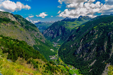 Fototapeta na wymiar Panorama in Valtournenche (Aosta, Italy).