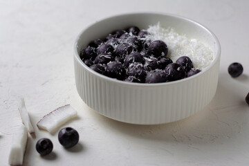 Голубика с йогуртом