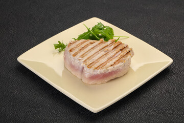 Grilled tuna steak