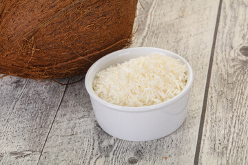 Coconut shredded chip with nut